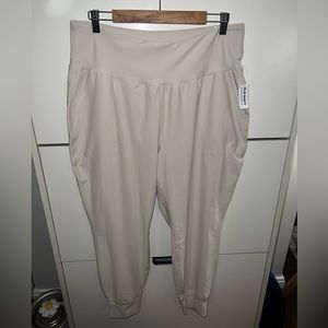 Old Navy High-Waisted PowerSoft 7/8-Length Joggers — Cream — Size XL